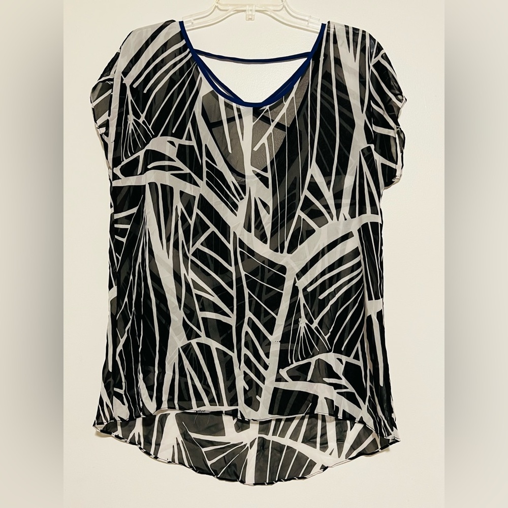 Women’s blouse
